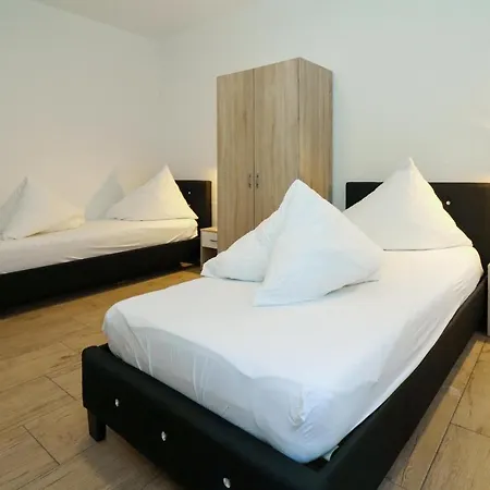 Apartment Attraktive Ferienwohnung Langenfeld